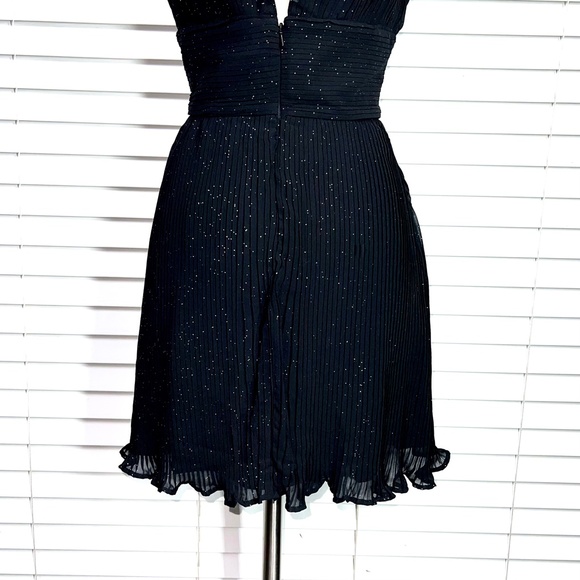 🚫SOLD! NWT🤩|•LA MAISON TALULAH•| V Pleated Chiffon Blk w/Gold Sparkle Dress - Picture 8 of 16